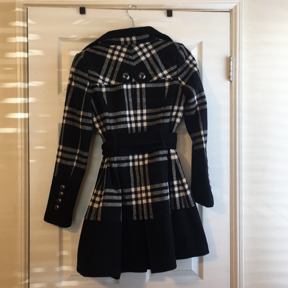 Black Rivet Coat - Picture 5 of 7